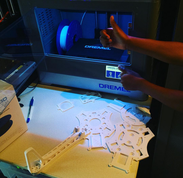 3D printing a Quadcopter 3D printing a Quadcopter